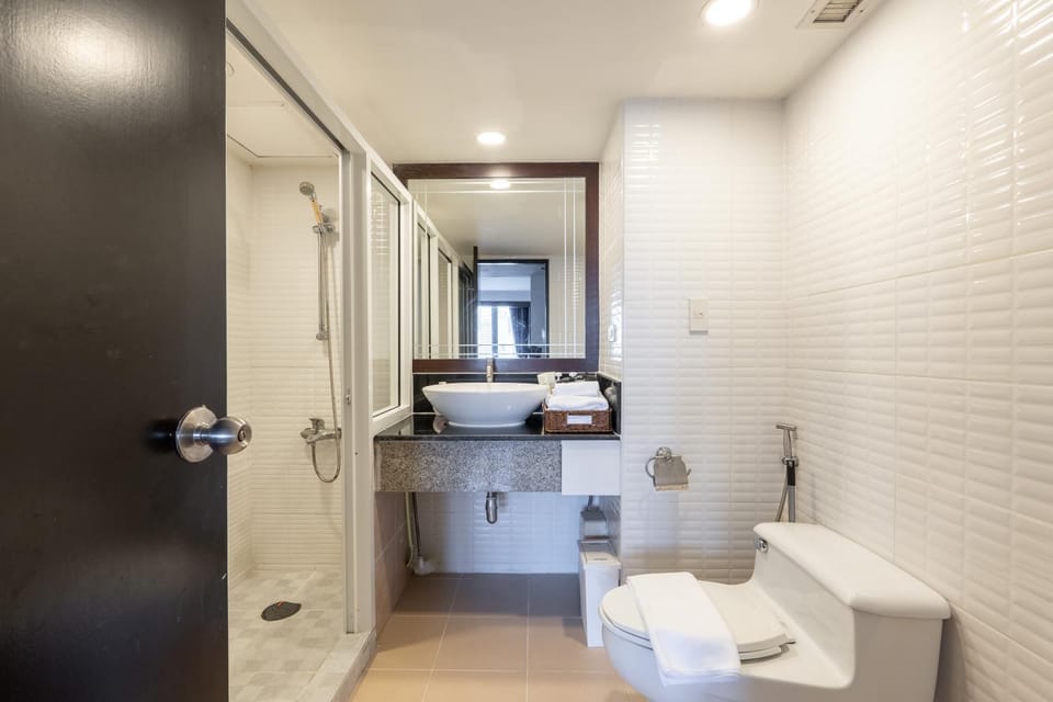 Shower, Toilet, Bathroom, bidet