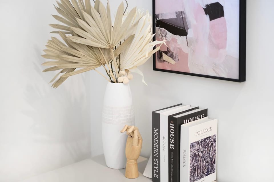 Living room, Decorative detail