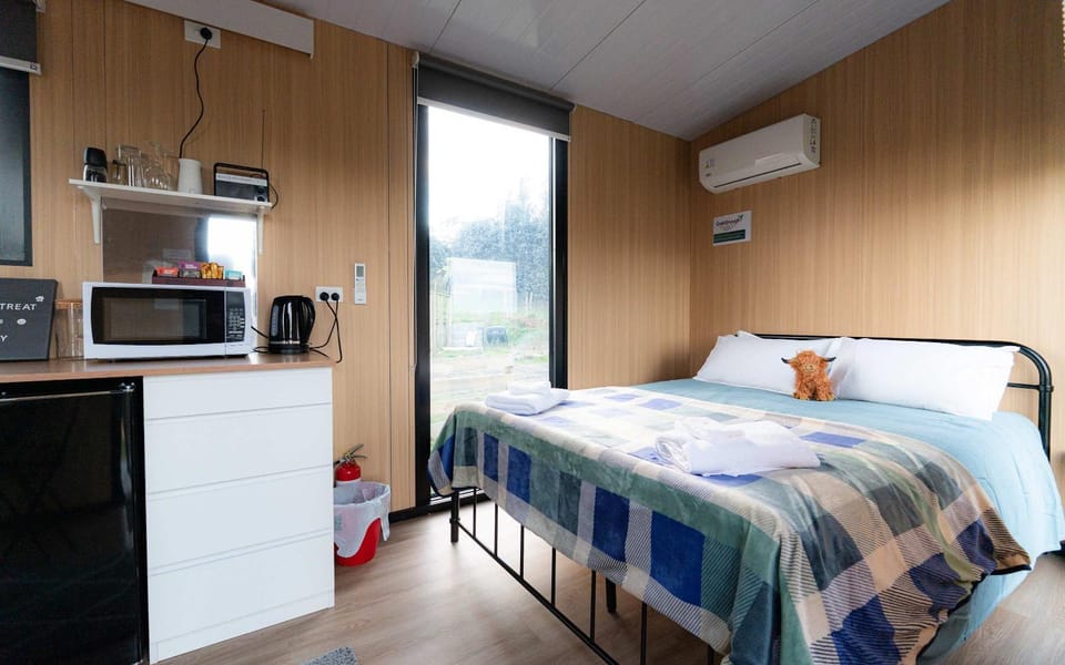 Bruce Farm Alpaca Cabin 1 by Tiny Away Cabin in Otago