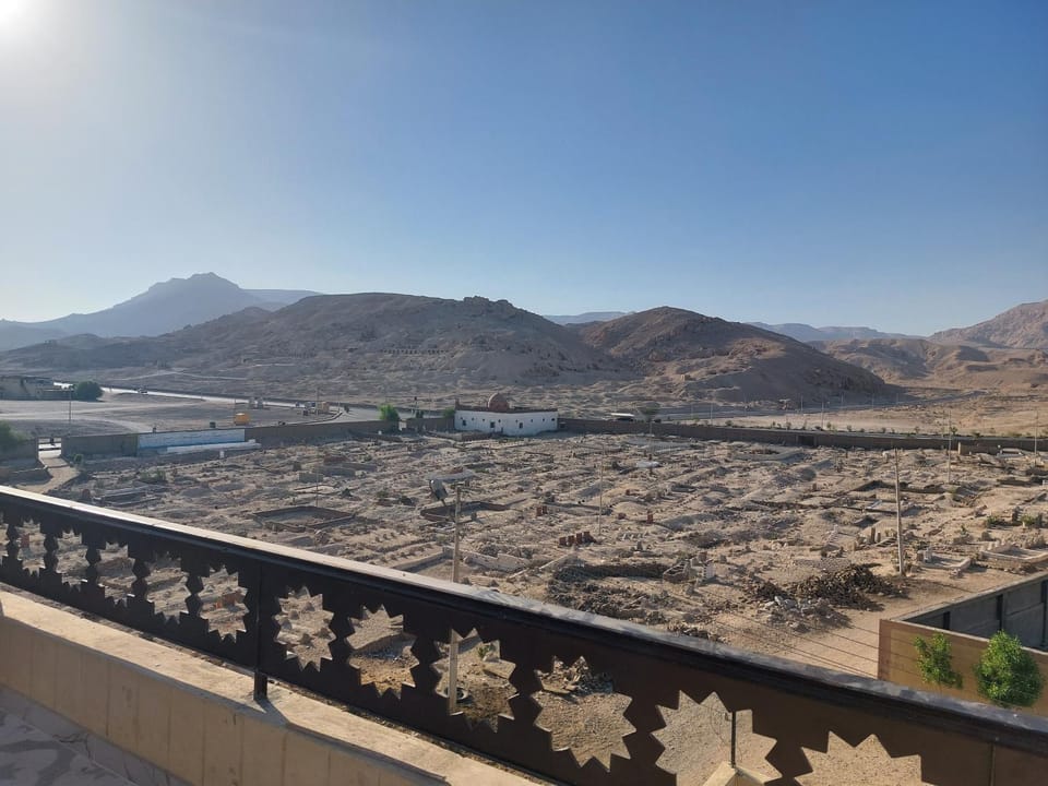 Balcony/Terrace, Mountain view
