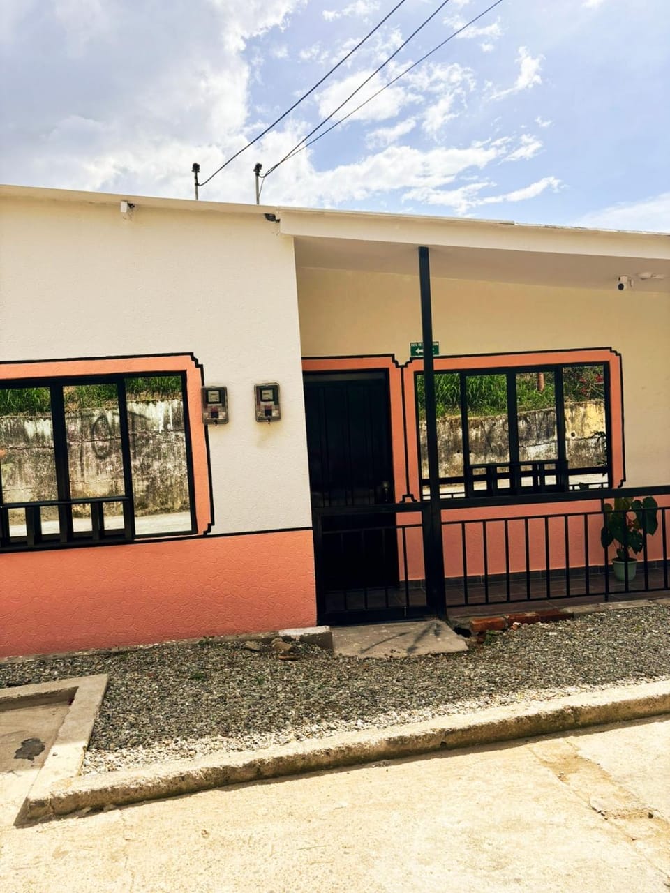 119 Apartamento Cómodo, Tranquilo, Central Apartment in Quindio, Colombia