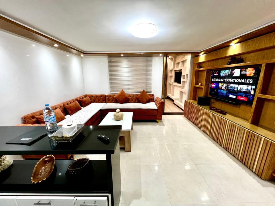 Communal lounge/ TV room, TV and multimedia, Seating area, internet