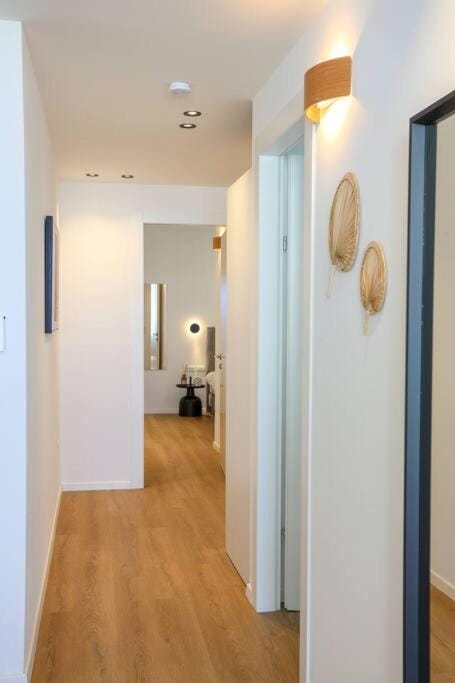 Luxury 2BD Beach Apartment 15 Apartment in Tel Aviv-Yafo