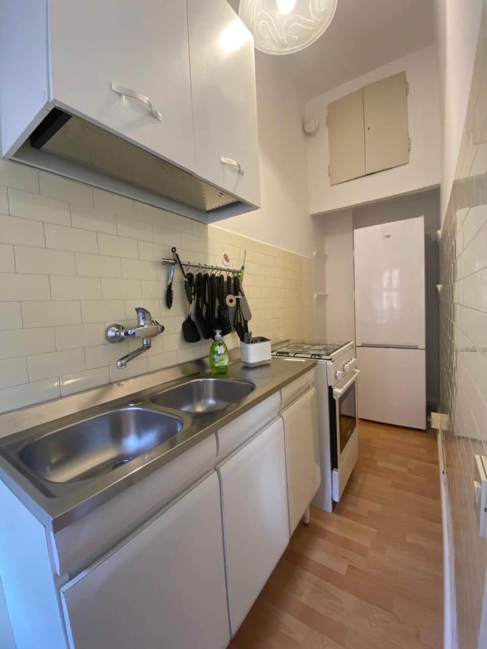 Kitchen or kitchenette, oven, stove