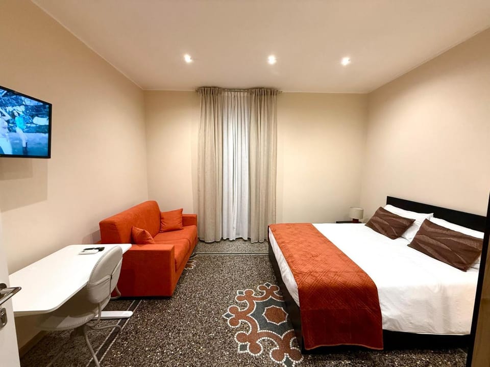 Casa B&B Paganini -If you book 2 rooms you have the whole house to yourself Bed and Breakfast in Savona