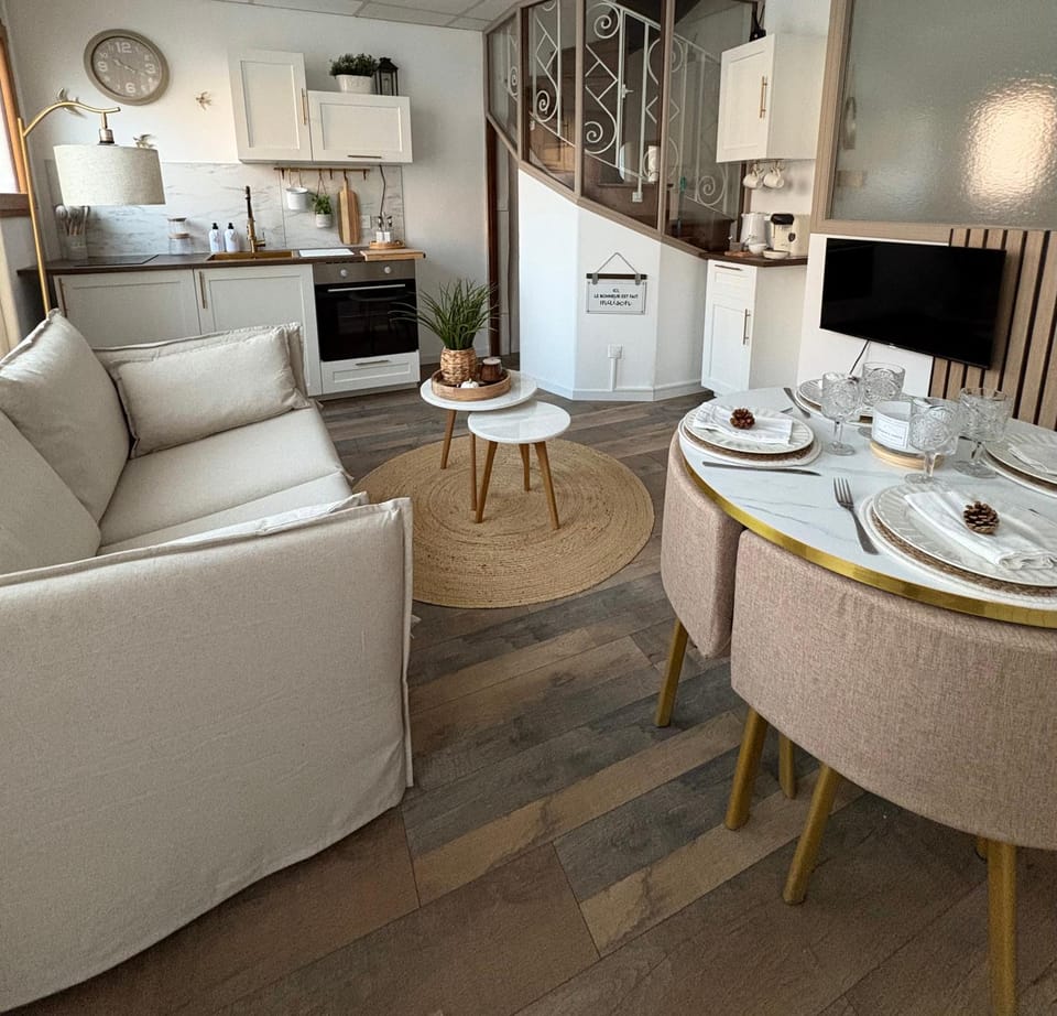Le petit bain du Logis Apartment in Bourgogne-Franche-Comté