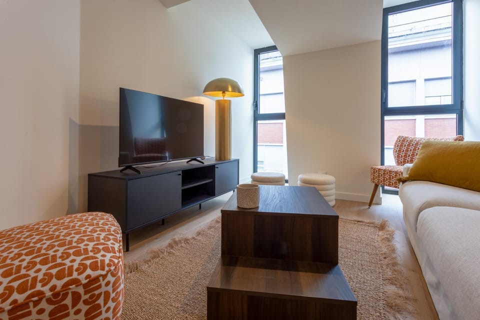 Communal lounge/ TV room, TV and multimedia, Living room
