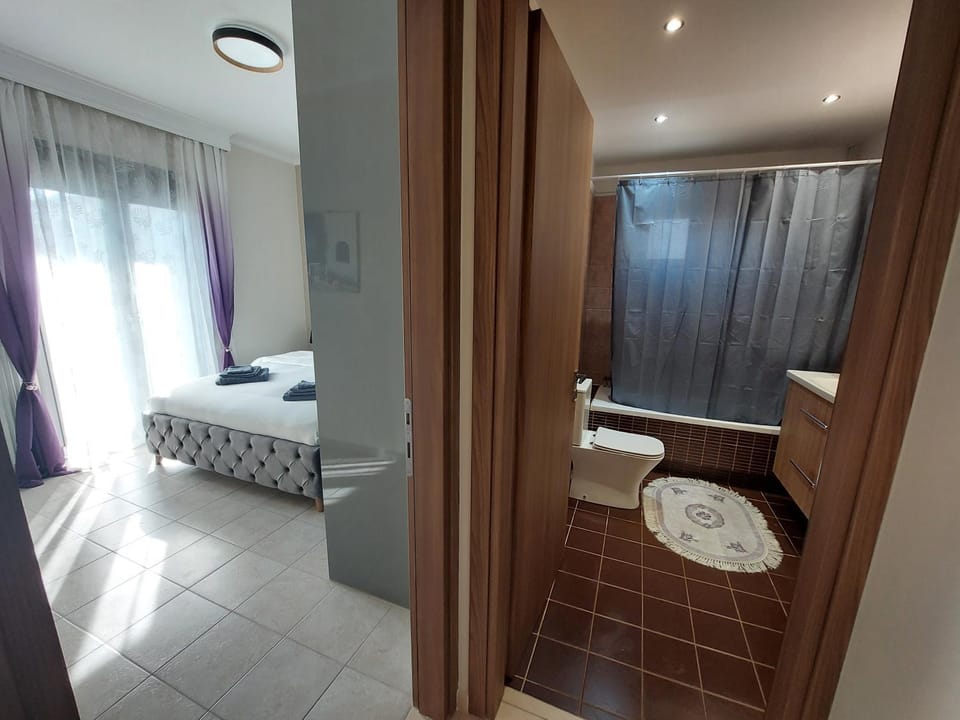 Toilet, Bed, Bathroom, Bedroom, Bath