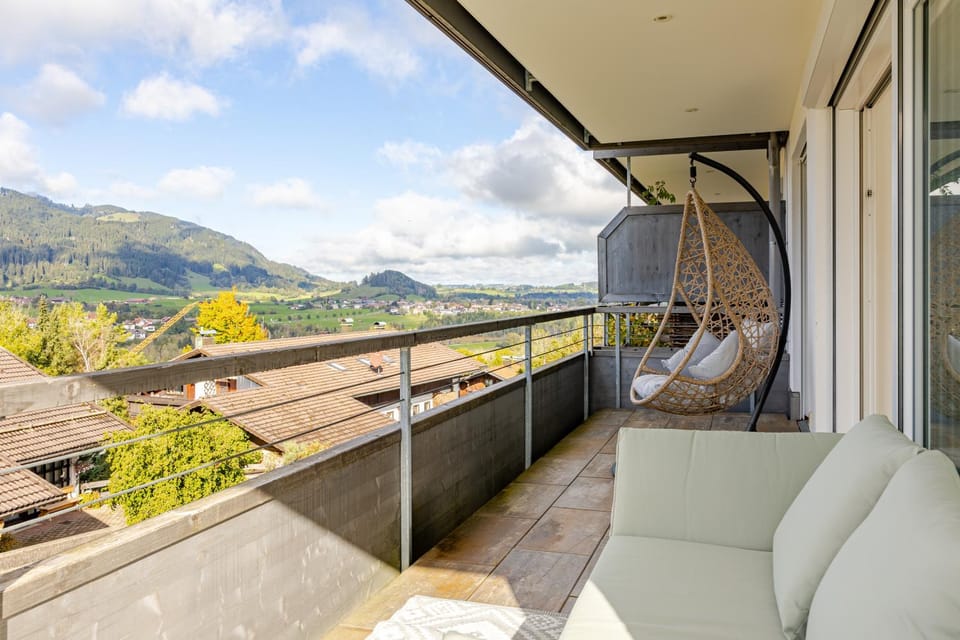 Day, Natural landscape, View (from property/room), Balcony/Terrace, Seating area, Mountain view