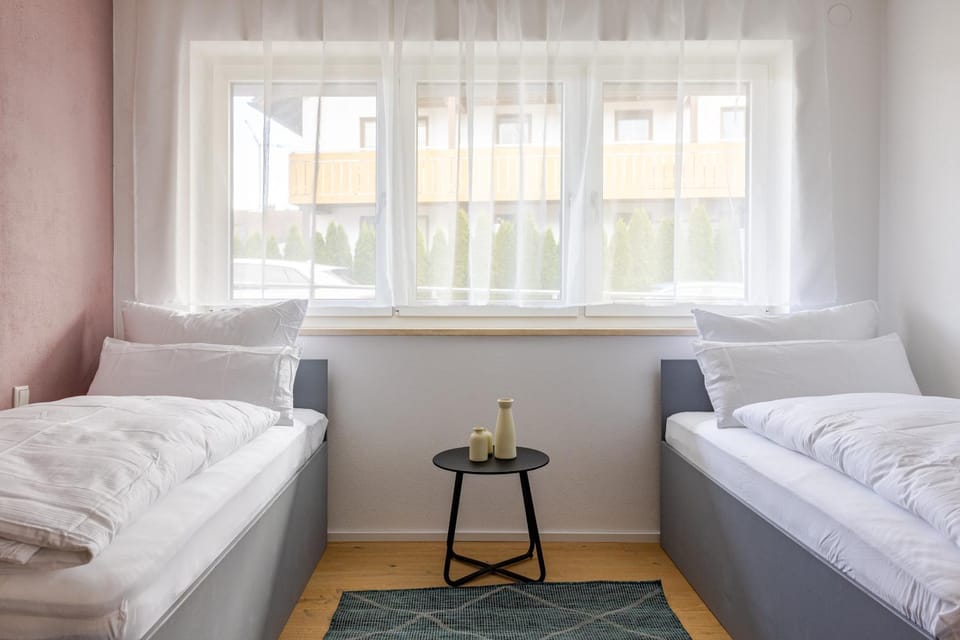 Bed, Living room, Bedroom