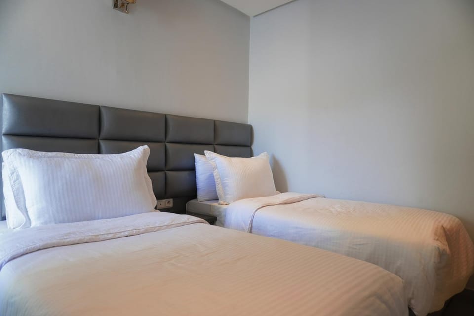 Bed, Balcony/Terrace, Balcony/Terrace, Photo of the whole room, Bedroom
