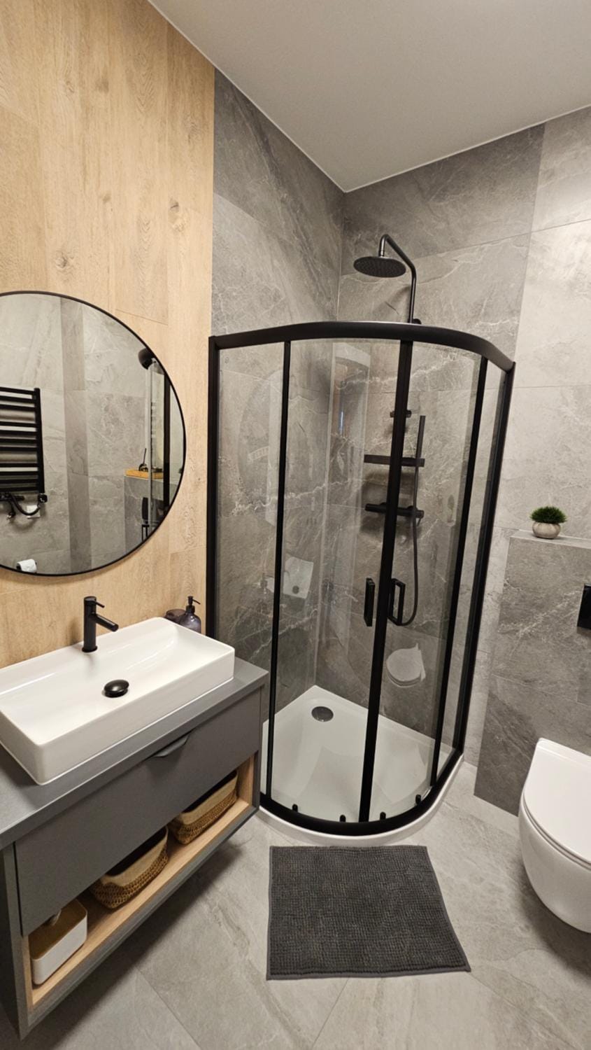 Shower, Bathroom, towels