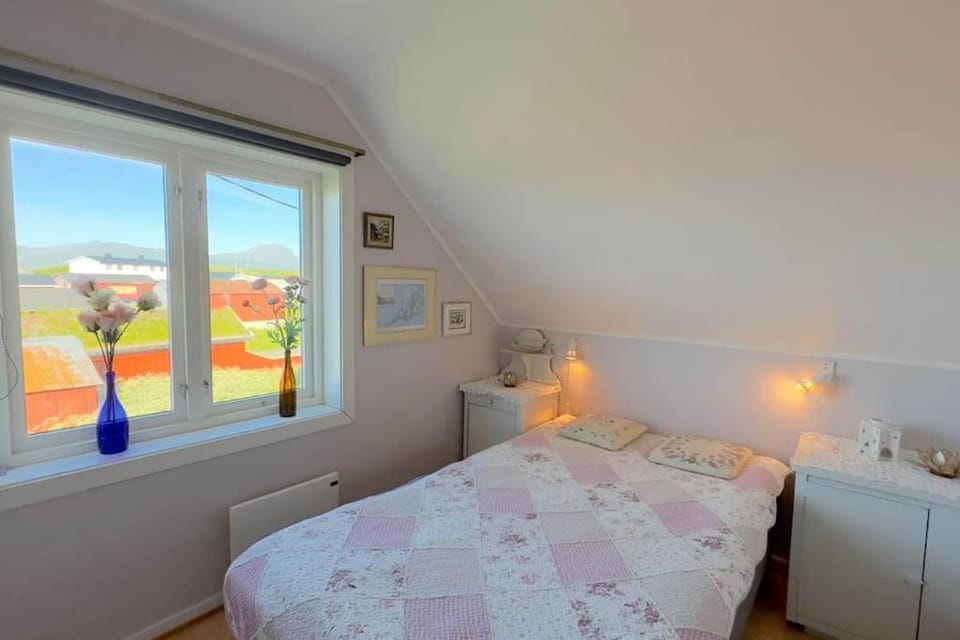 Lofoten midnight sun spot house on the beach House in Lofoten