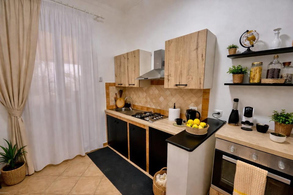 Casa Meravigghia terrazzo ,giardino e Jacuzzi Apartment in Palermo