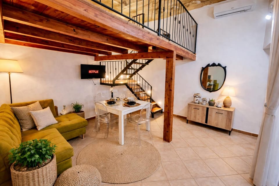 Casa Meravigghia terrazzo ,giardino e Jacuzzi Apartment in Palermo