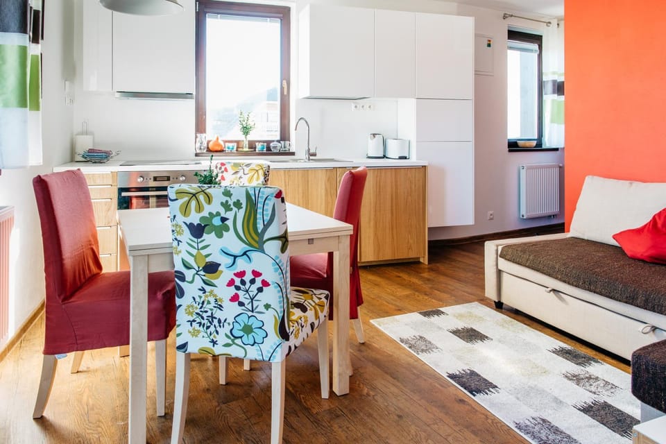 Kitchen or kitchenette, Living room, Seating area