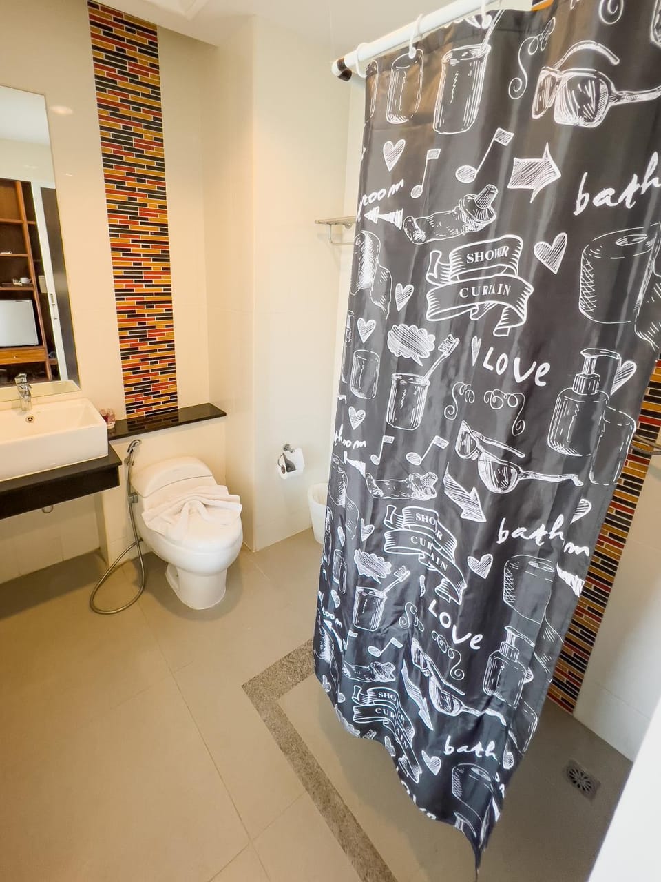 Shower, Toilet, Bathroom