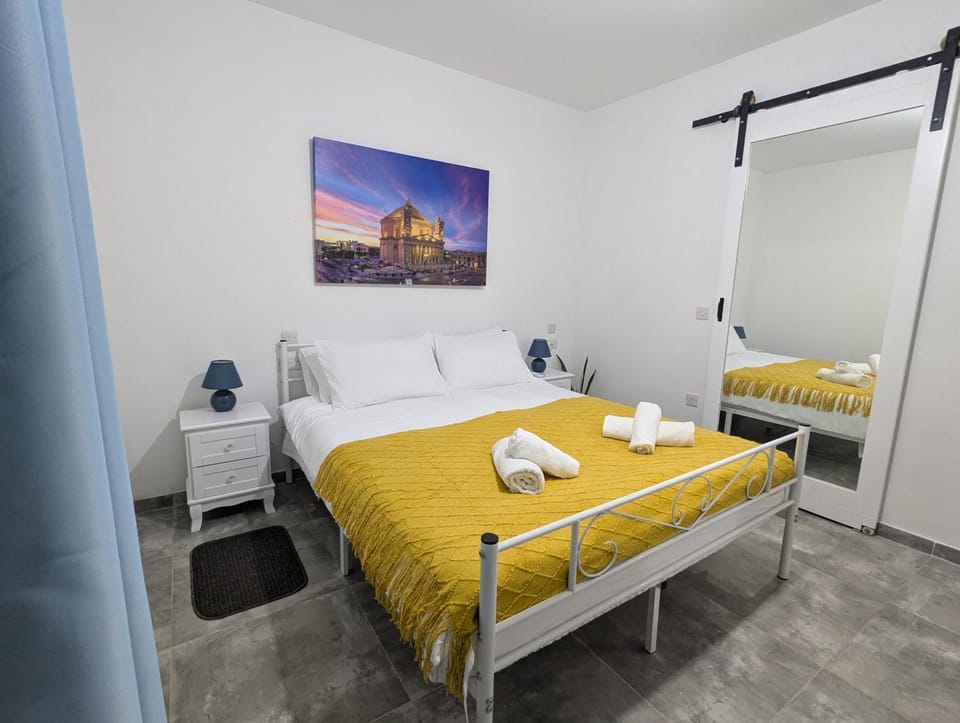 New central apartment close to promenade Apartment in Saint Paul's Bay