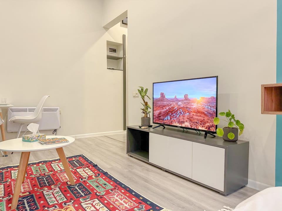 TV and multimedia, Evening entertainment