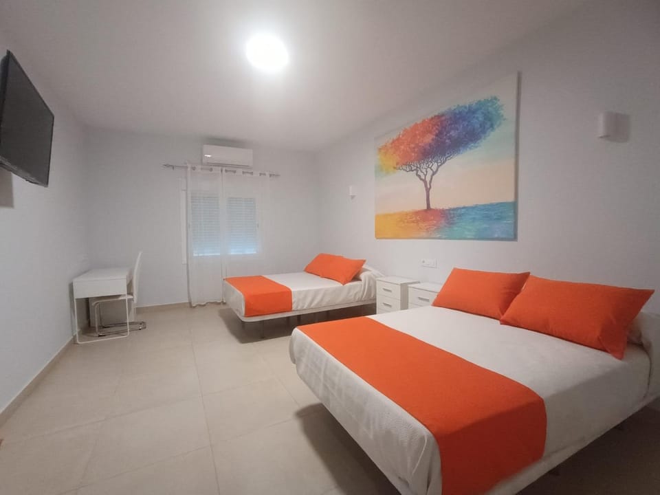 Bed, Photo of the whole room, Seating area, Bedroom, air conditioner