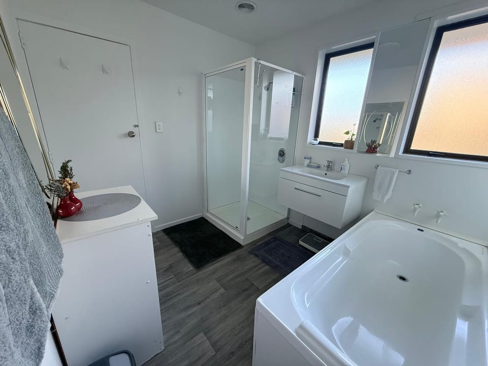 Bathroom, Photo of the whole room, Bath