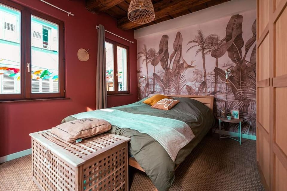 Bed, Bedroom