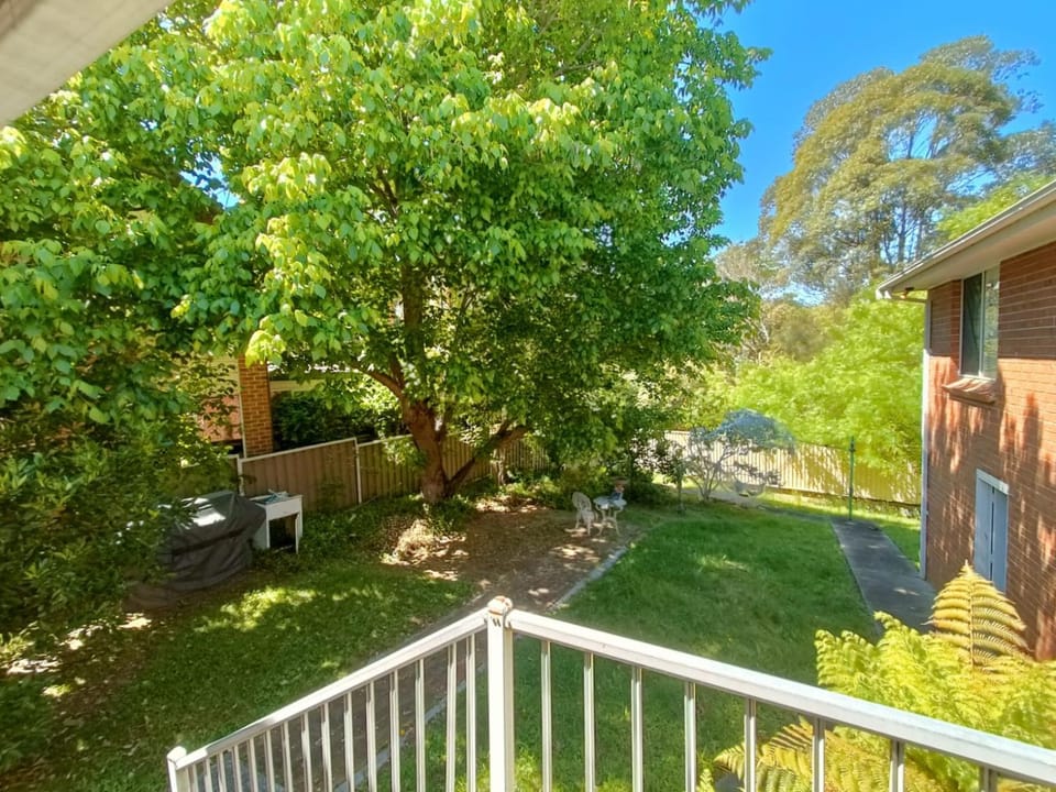 Peaceful Room with Attached Bathroom in Modern, Baulkham Hills Home - BH0 Vacation rental in Castle Hill