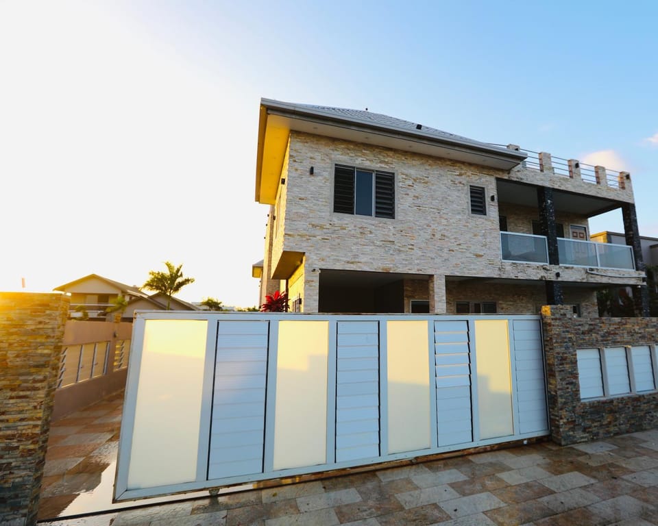 Property building, Day