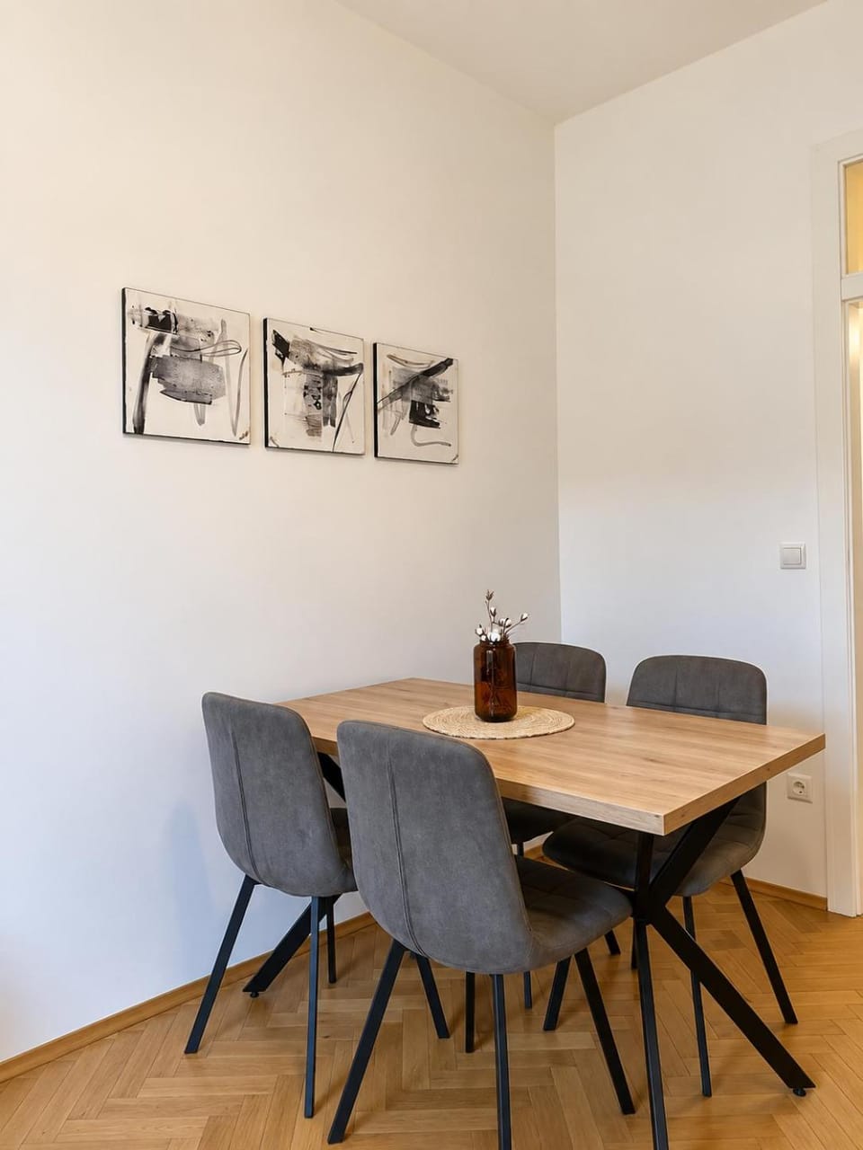 Old Town Vibe & Wave Apartment in Graz