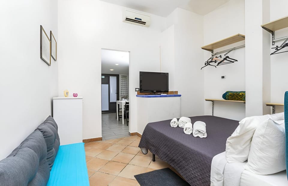 TV and multimedia, Bedroom