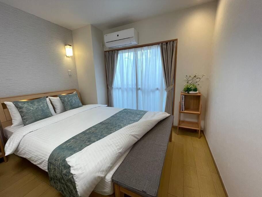 6 minutes to Namba facility on the 2nd floor Apartment in Osaka