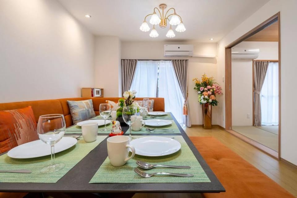 6 minutes to Namba facility on the 2nd floor Apartment in Osaka