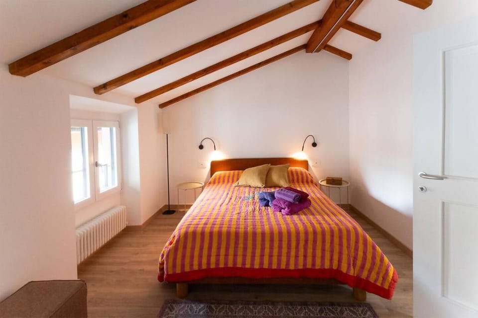 Mansarda design +Riva del Garda + garage privato Bed and Breakfast in Riva del Garda