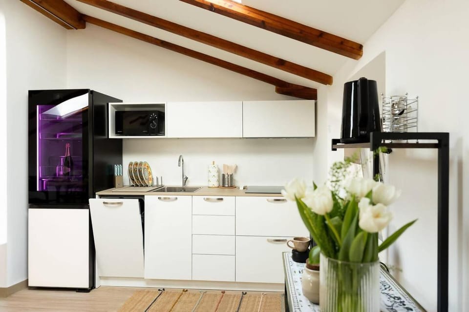 Mansarda design +Riva del Garda + garage privato Bed and Breakfast in Riva del Garda