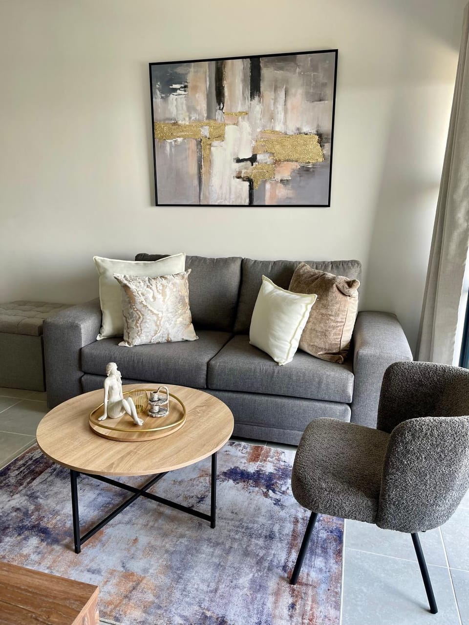 Property building, Seating area