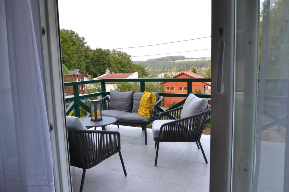 View (from property/room), Balcony/Terrace