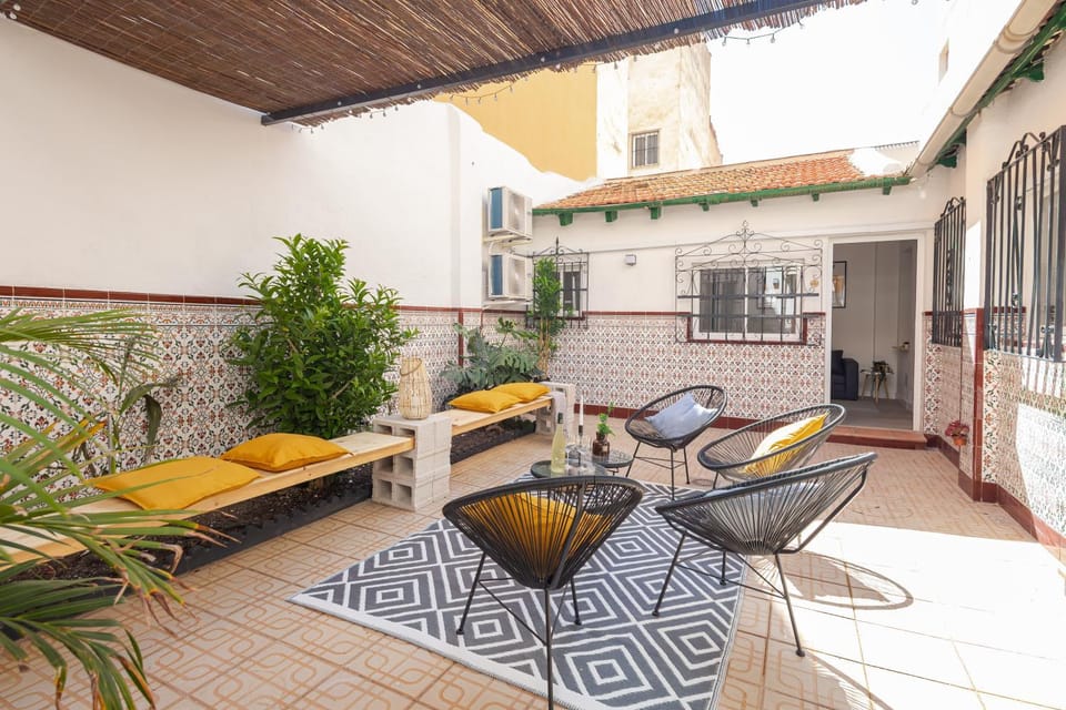 Patio, Day, Balcony/Terrace