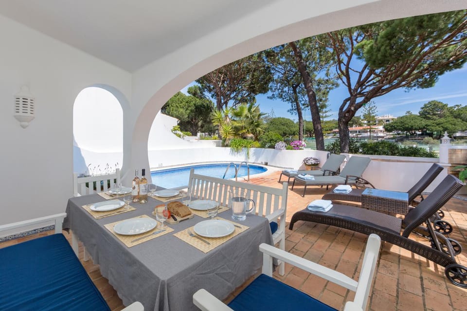 Balcony/Terrace, Swimming pool