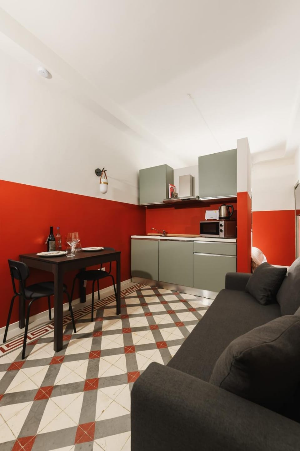Kitchen or kitchenette, Living room, Seating area, Dining area, stove
