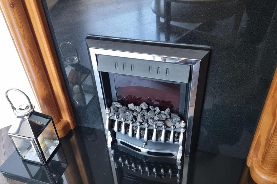 3-Beds Sleep 7 with Garden & Private Parking House in Leitrim, Co. Leitrim, Ireland