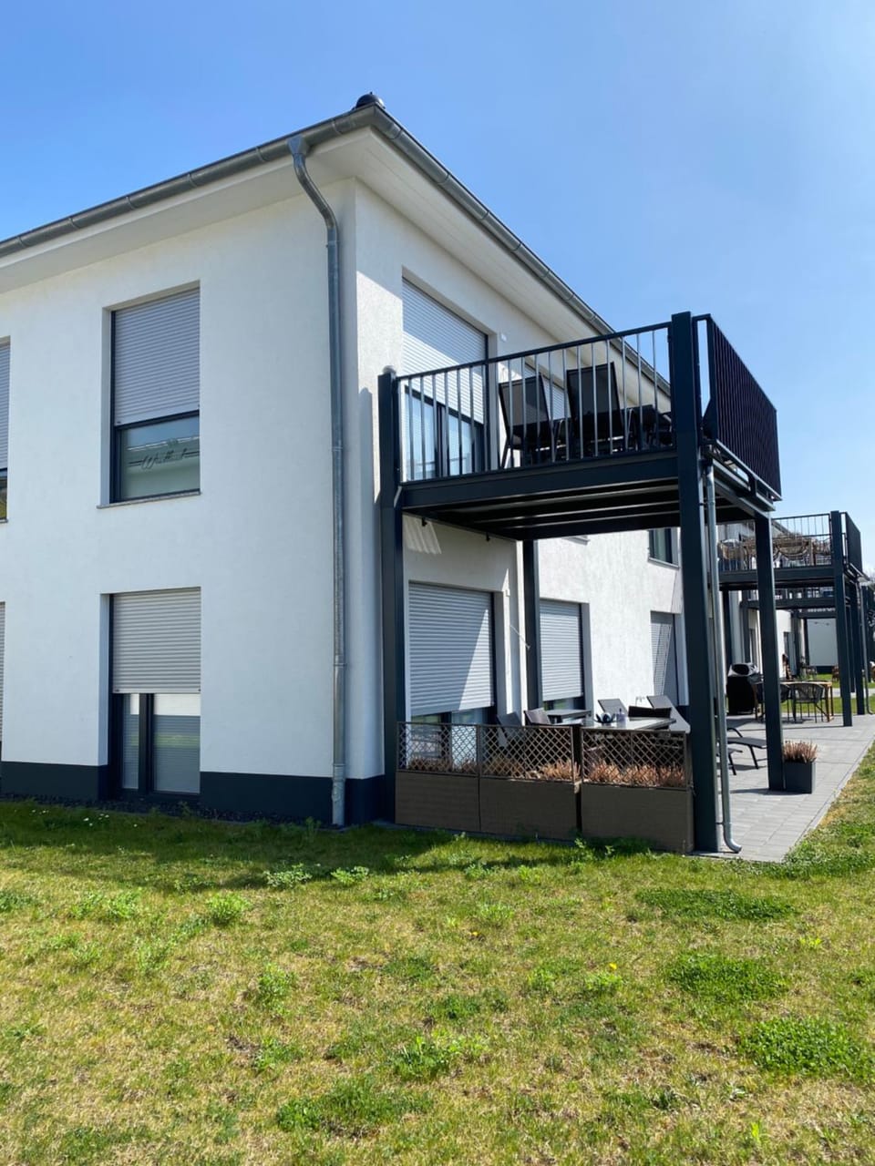 Property building, Spring, Garden view