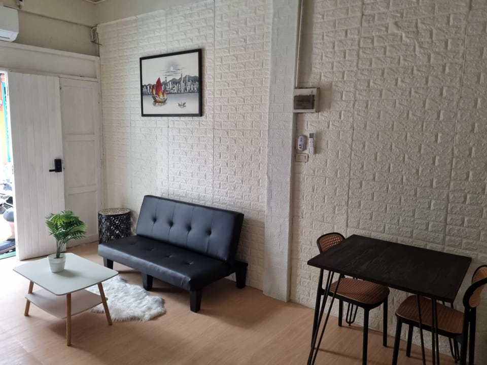 Haus Sathorn Pier 2 Cozy Bedroom City Center House in Bangkok