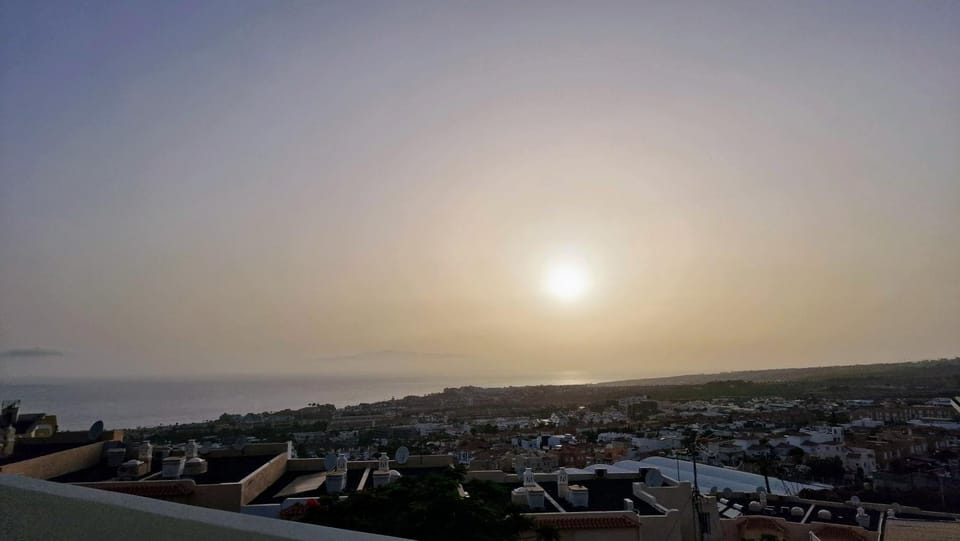 City view, Sea view