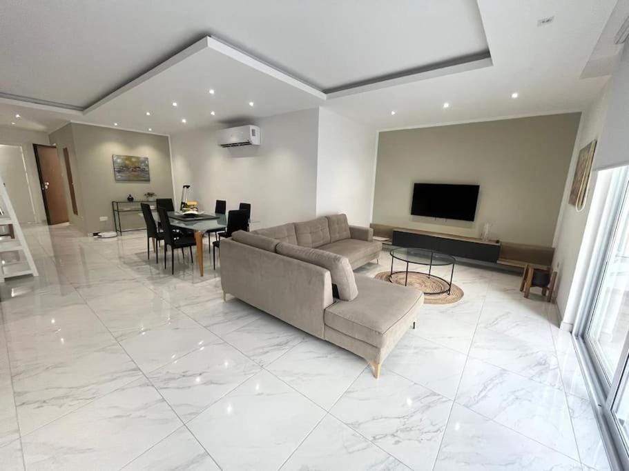 Mellieha Spacious Apt back Terrace Prime Location Apartment in Malta