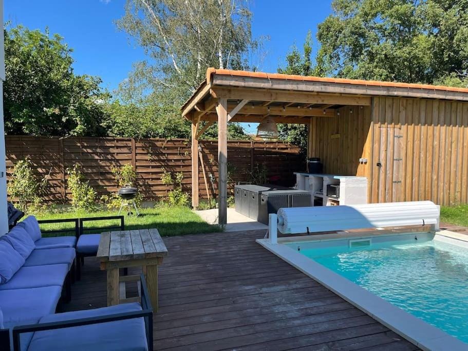 Patio, Spring, Day, Natural landscape, Garden, Garden view, Pool view, Swimming pool