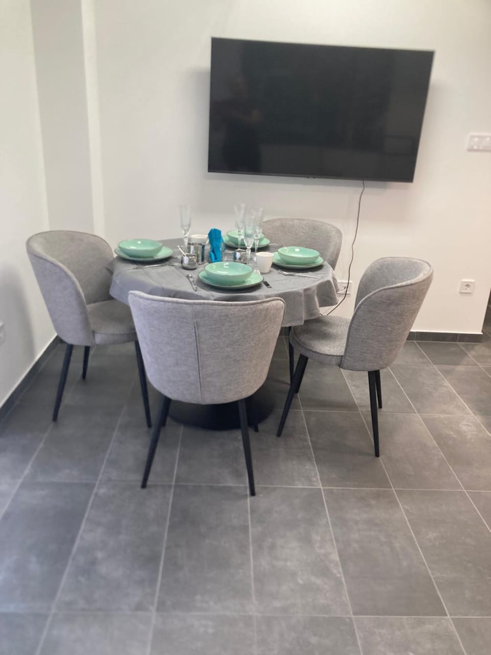 Living room, Dining area