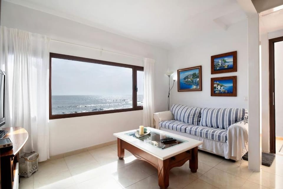 Natural landscape, Living room