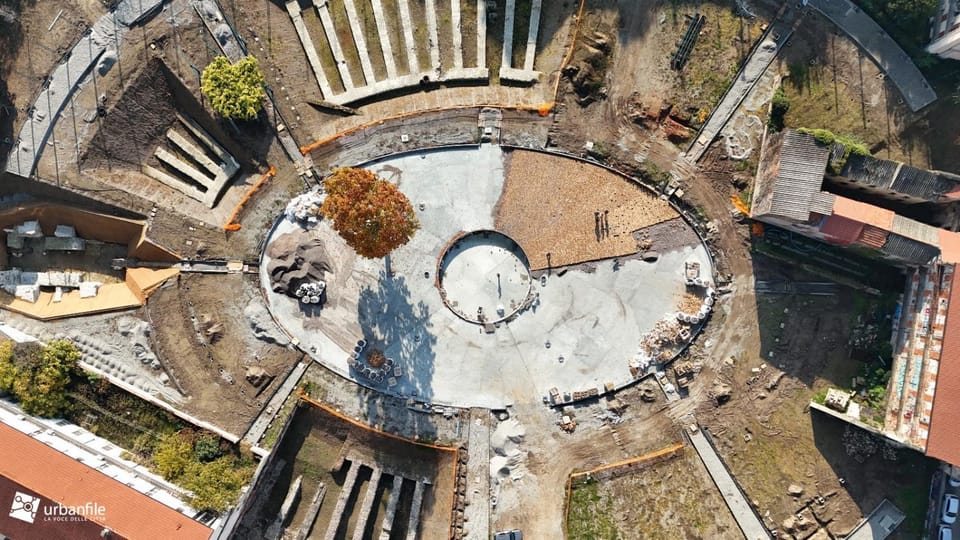 Nearby landmark, Day, Neighbourhood, Bird's eye view, City view, Street view, Location
