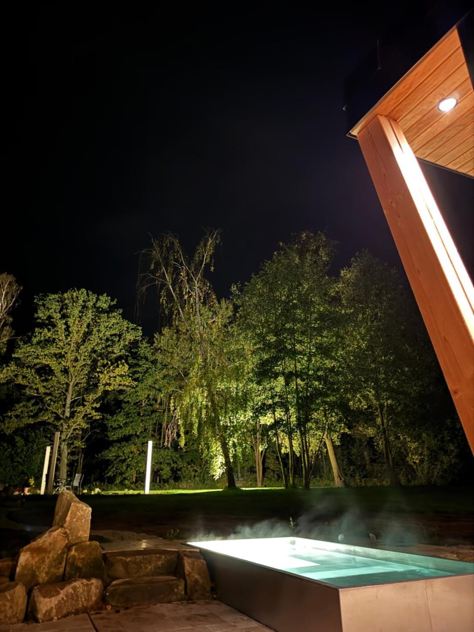 Hot Tub, Sauna