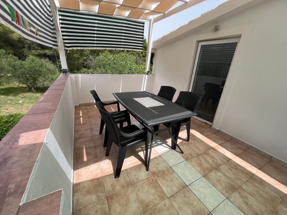 Olives & Figs Retreat by the sea - zen apartments 100 m from the beach Apartment in Šibenik-Knin County, Croatia